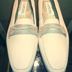 Excellent Condition Capezio pale pink Loafer 9 -B5